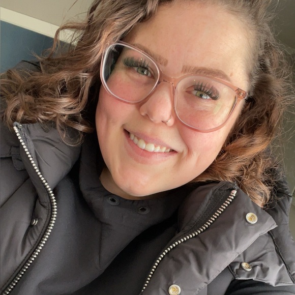 Hey hey! Welcome to my Poshmark! - Picture 2 of 5